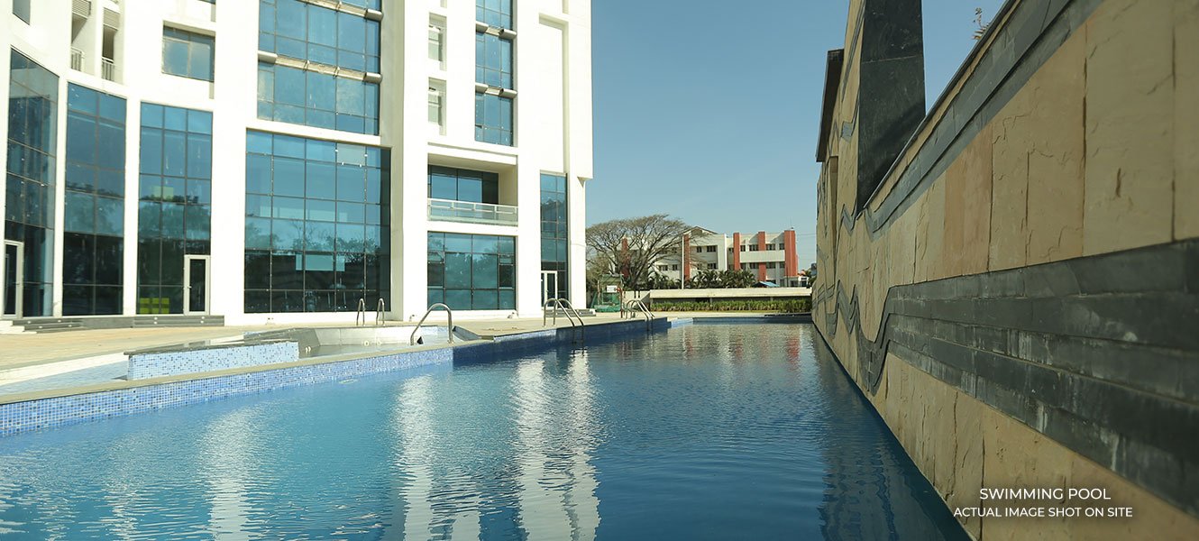 Mantri Pinnacle - Swimming Pool